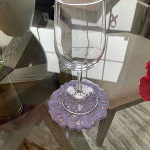 Resin wine glass coaster